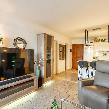 Paz Ocean View Luxury, 2 Air Conditioners, Fast Wifi, Heated Pool Appartement San Miguel de Abona