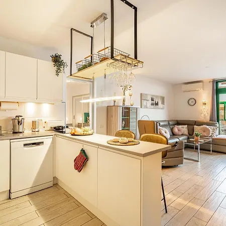 Paz Ocean View Luxury, 2 Air Conditioners, Fast Wifi, Heated Pool Appartement San Miguel de Abona