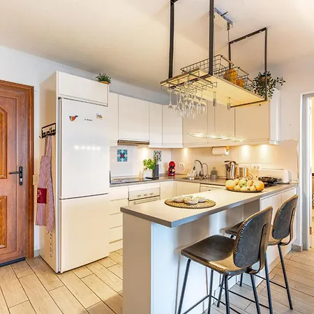 Apartment Paz Ocean View Luxury, Air Condition, Wifi, Heated Pool *