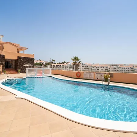 Paz Ocean View Luxury, 2 Air Conditioners, Fast Wifi, Heated Pool Appartement San Miguel de Abona