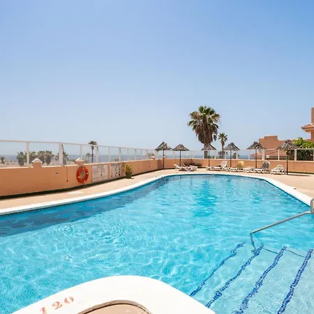 Paz Ocean View Luxury, 2 Air Conditioners, Fast Wifi, Heated Pool Apartman